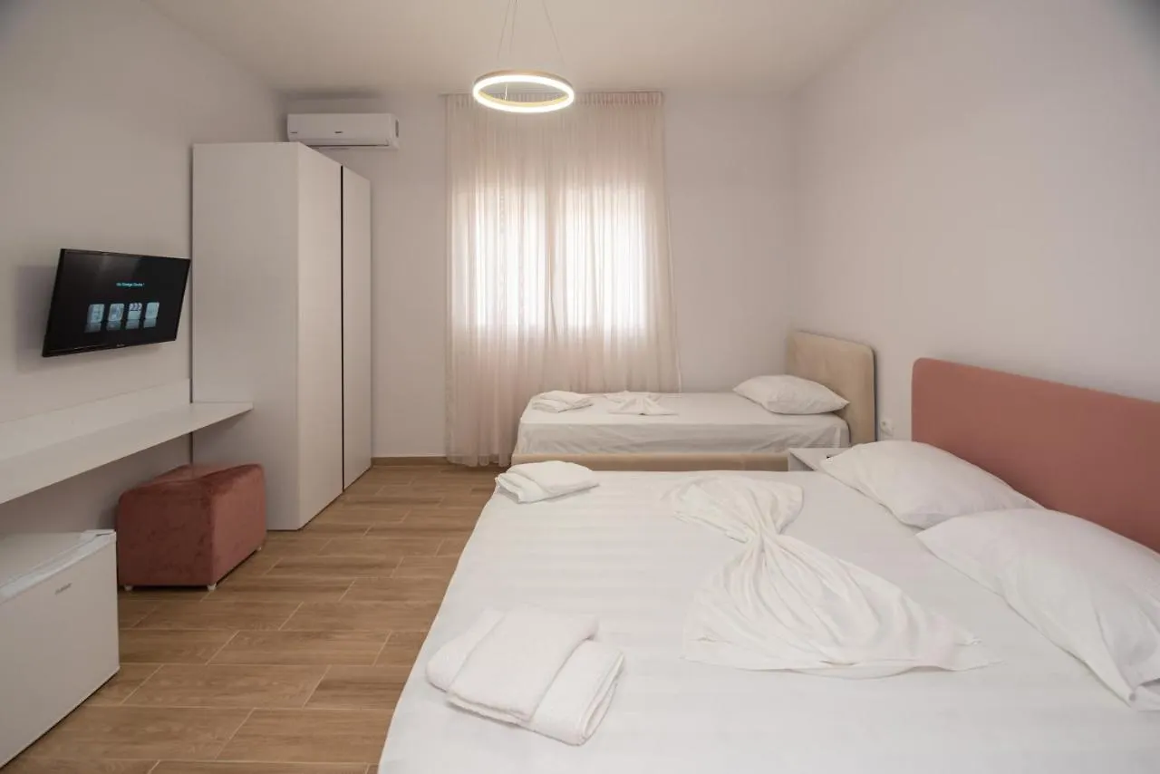 *** Affittacamere Lian'S Rooms Vlorë Albania
